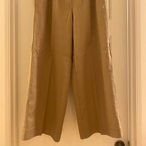 New Banana Republic high-waisted wide leg pants. Size 4